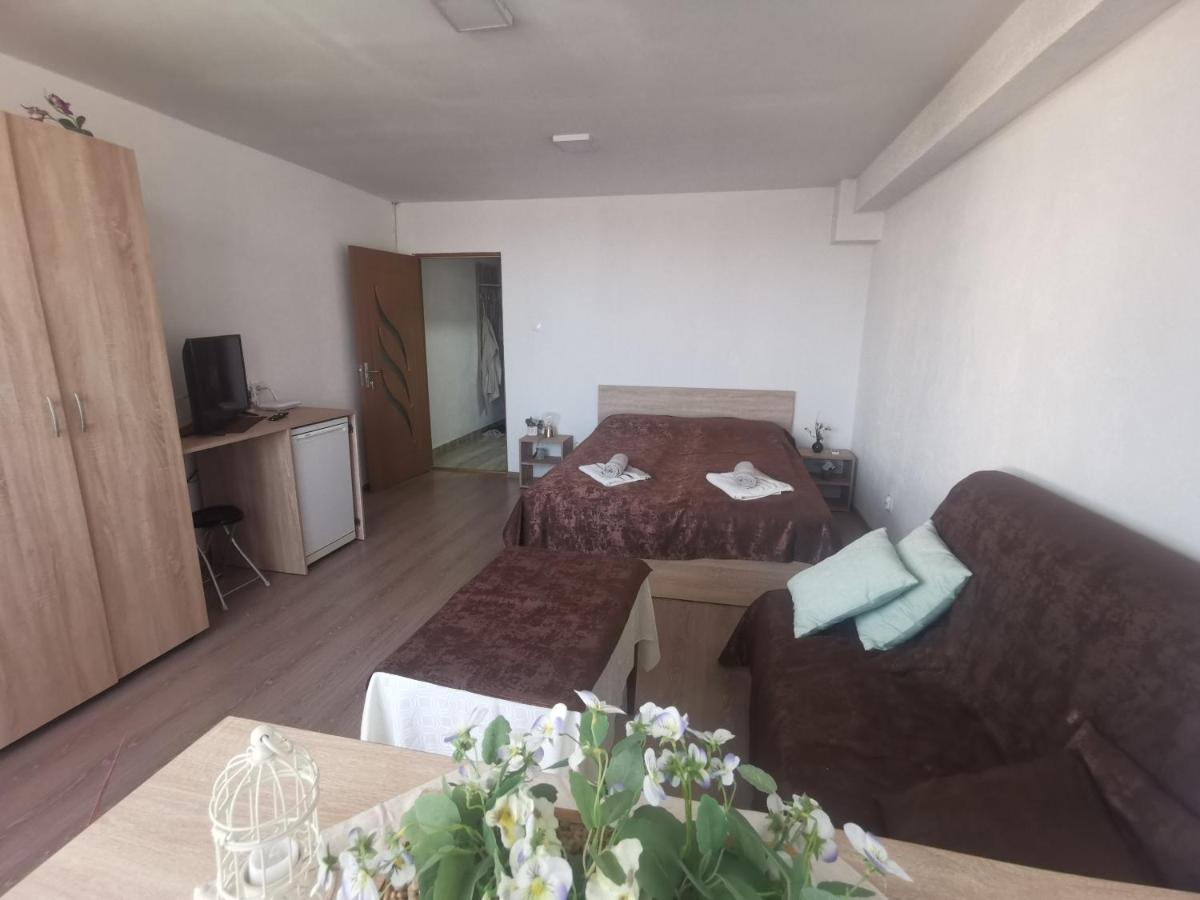 Very Good Location Hunedoara Buitenkant foto